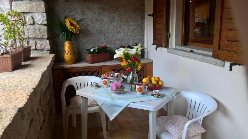 Casa Nel Borgo Di San Pantaleo 빌라 외부 사진